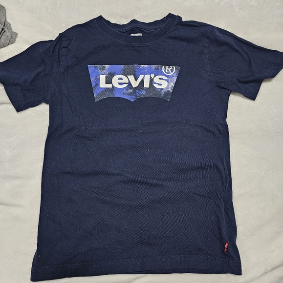 3 boys t-shirt. Boy small (runs bigger)/ medium.   Levis - Picture 5 of 5